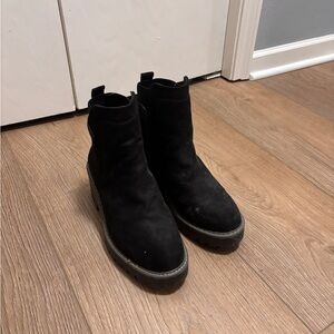 Rock and Candy Women’s 7 Black Suede Ankle Boots